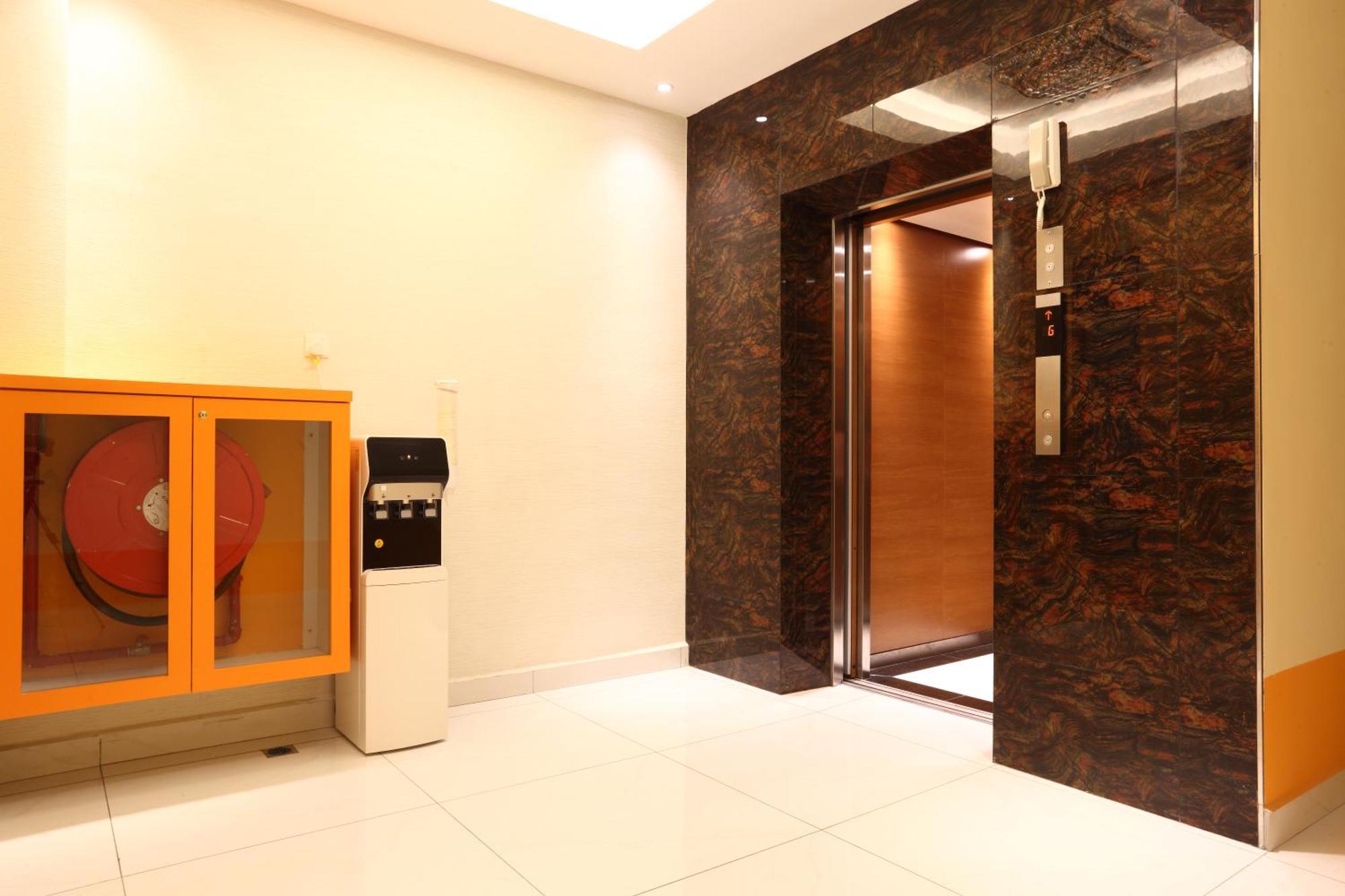 ג'והור בהרו Yee Hotel Permas Jaya מראה חיצוני תמונה